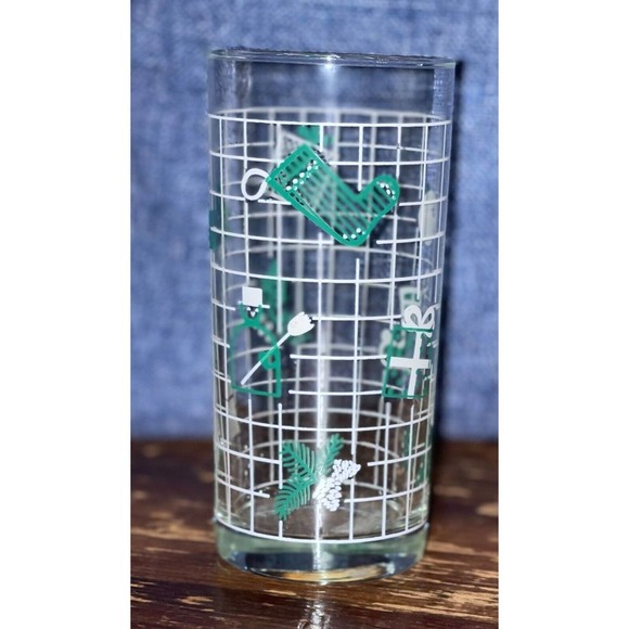 VINTAGE CHRISTMAS DRINKING GLASSES green and white by Nadir in Brazil Set of 6 - Picture 1 of 6